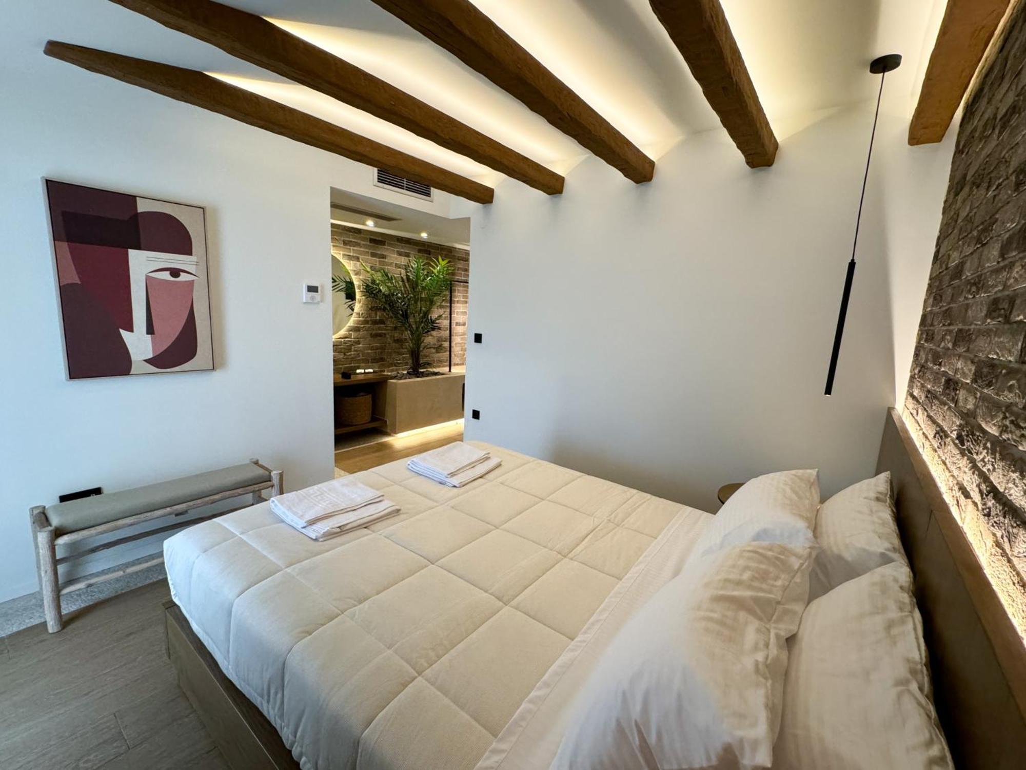 Urban Gem In The Heart Of Naoussa A Stylish Escape Daire Naousa  Dış mekan fotoğraf