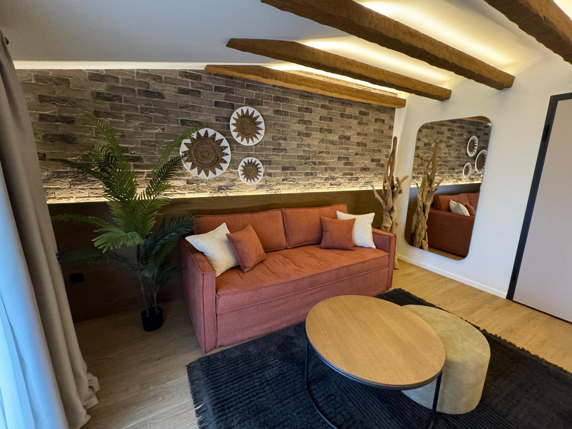 Urban Gem In The Heart Of Naoussa A Stylish Escape Daire Naousa  Dış mekan fotoğraf